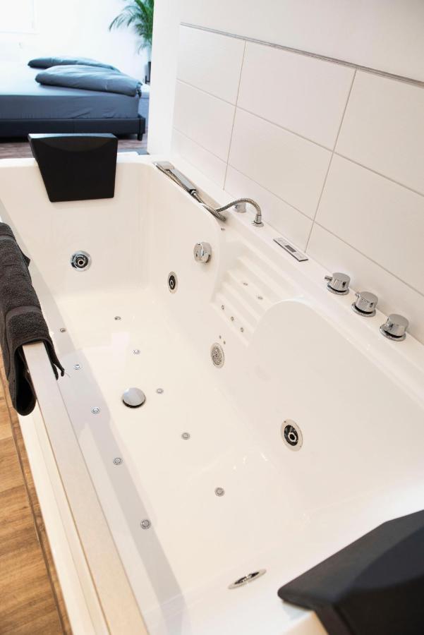 Luxus Suite Im Herzen Von Kempten***** +Parkplatz Ngoại thất bức ảnh